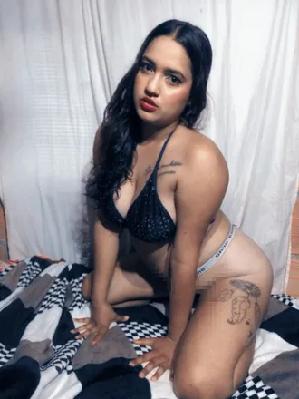 OnlyFans cuenta caroly27 header 2
