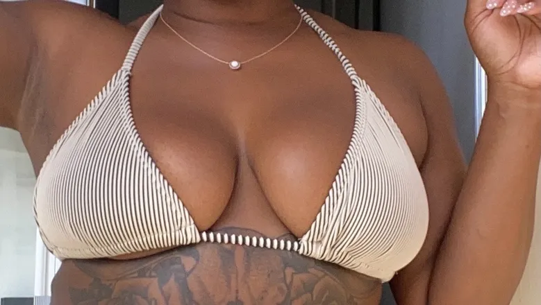 OnlyFans cuenta honeey_hayess header 2