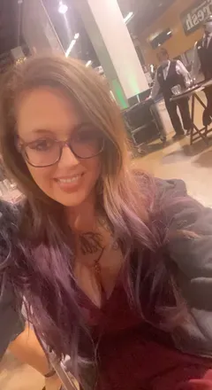OnlyFans cuenta somebodysfineassexwife avatar 1