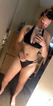 OnlyFans cuenta babypeach816 header 2