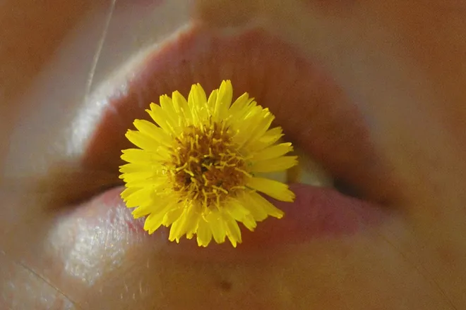 OnlyFans account  sunshineonmyskin header 2