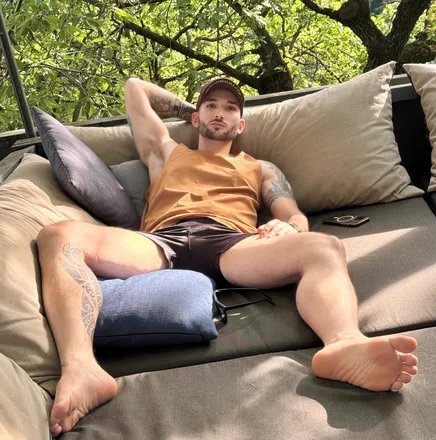 OnlyFans account  master-olec header 2
