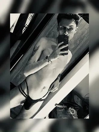 OnlyFans account  nicolae_romanov header 2