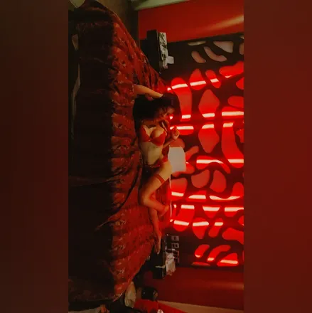 OnlyFans cuenta morezoo header 2