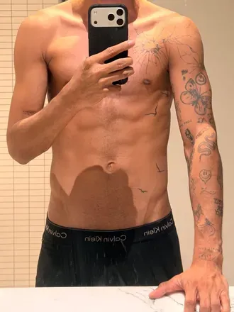OnlyFans account  xlatinx avatar 1