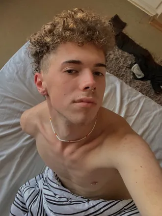 OnlyFans cuenta x_seraphim_x header 2