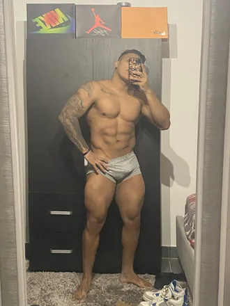 OnlyFans cuenta viticoalvarado01 header 2