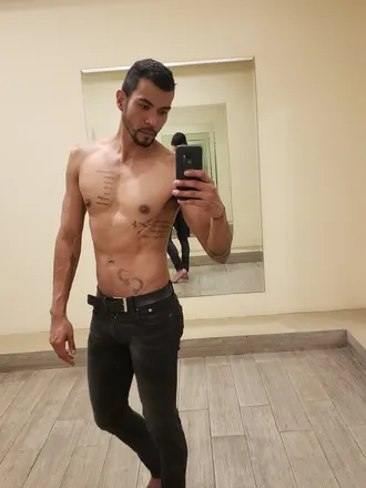 OnlyFans cuenta chicomilk1 header 2