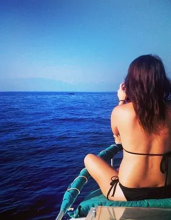OnlyFans cuenta nakedsurferchick header 2