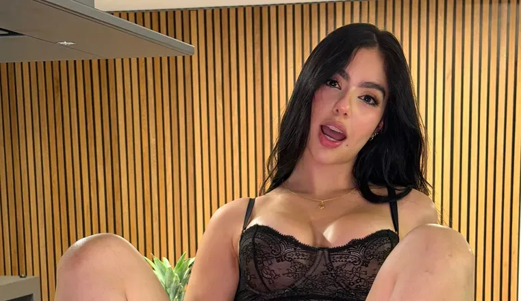 OnlyFans account  rodrigueziris19 header 2