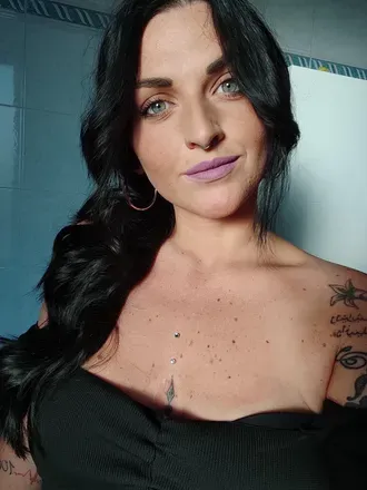 OnlyFans cuenta martiregina93 avatar 1
