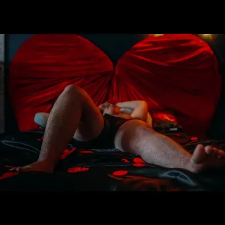 OnlyFans account  modene header 2