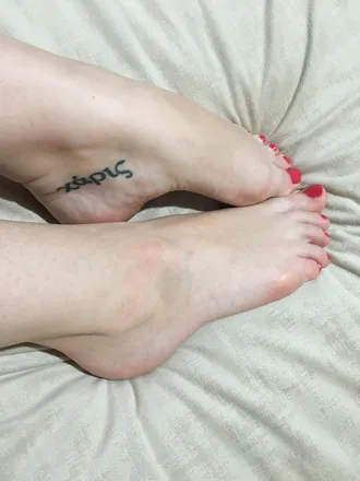 OnlyFans cuenta footlovenz header 2
