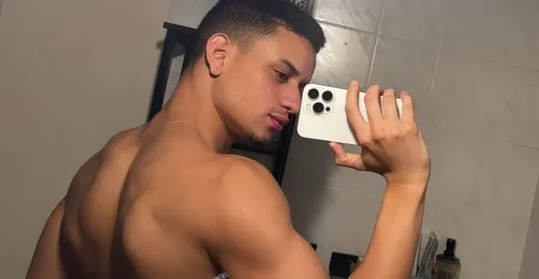 OnlyFans of kelvinespinoza