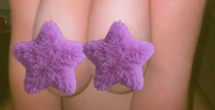 OnlyFans account  crayolita_al header 2