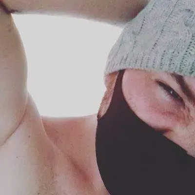 OnlyFans cuenta broke_alumni avatar 1