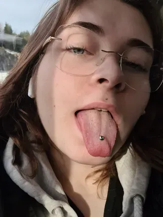 OnlyFans account  curvyteenqueen avatar 1
