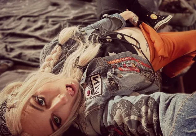 OnlyFans cuenta ladywhitewolf header 2
