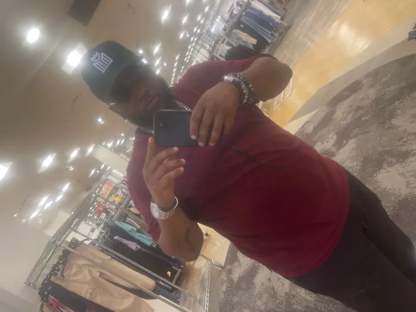 OnlyFans cuenta loverboyboom93 header 2