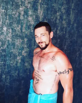 OnlyFans cuenta alekslykke header 2