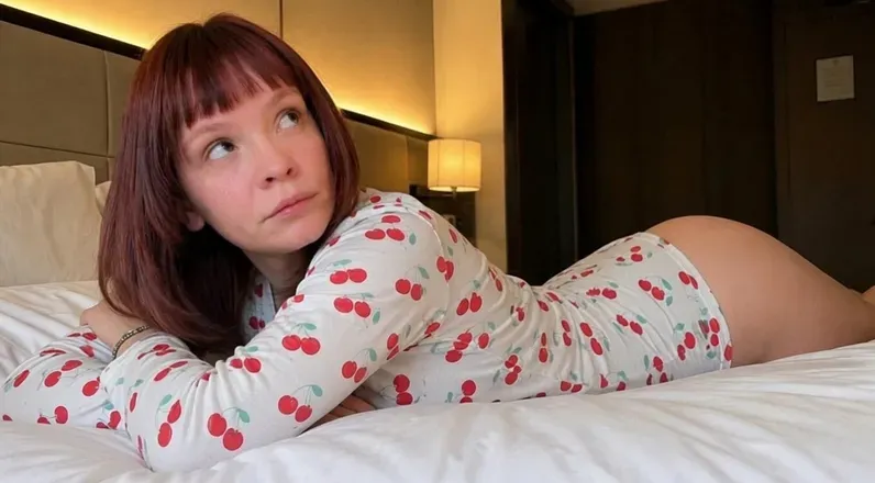 OnlyFans account  vckylouise header 2
