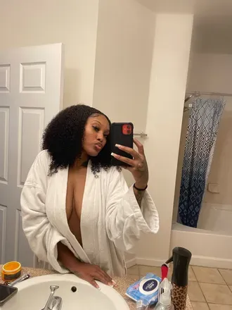 OnlyFans cuenta lilbootyplug avatar 1