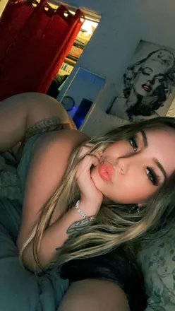 OnlyFans cuenta coraesmay header 2