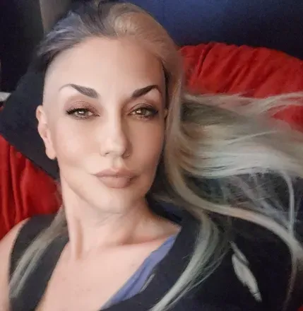 OnlyFans cuenta metalsanaz avatar 1