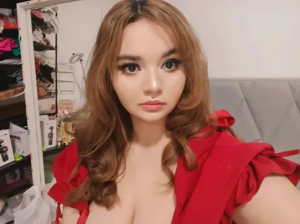 OnlyFans of chasinggcrystal