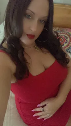 OnlyFans cuenta divinefemininetrucker header 2