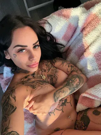 OnlyFans of skyfoxvip