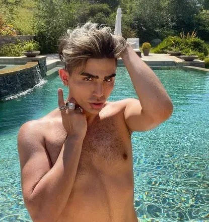 OnlyFans account  michaelprivate avatar 1