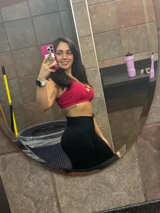 OnlyFans account  harielferrari avatar 1