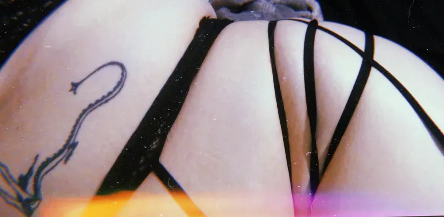 OnlyFans cuenta gothbr00ks header 2