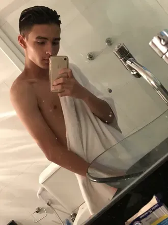 OnlyFans cuenta vevesantiago header 2