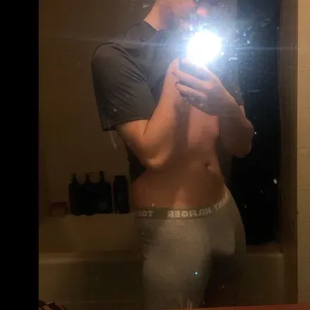 OnlyFans cuenta collegeboyo avatar 1