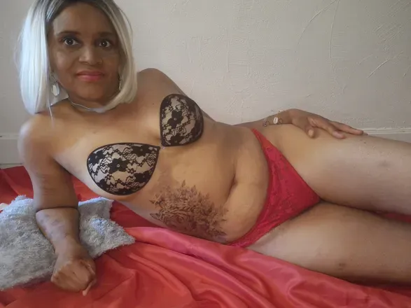 OnlyFans cuenta dessejessy header 2