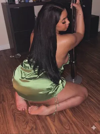 OnlyFans account  money4ari avatar 1