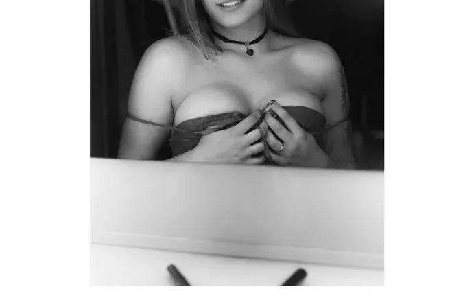 OnlyFans cuenta laurita122 avatar 1