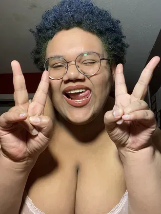 OnlyFans account  honeytreats avatar 1