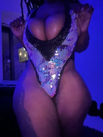 OnlyFans cuenta luhscious avatar 1