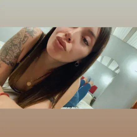 OnlyFans cuenta alexapritt header 2