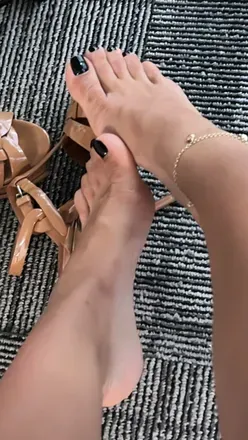 OnlyFans cuenta lovefeetiesworld avatar 1