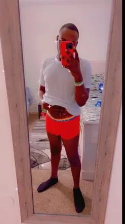 OnlyFans cuenta golden_zae01 header 2