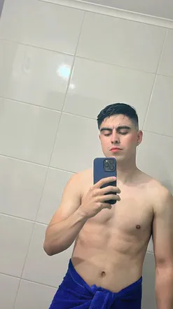 OnlyFans account  junior_dr header 2