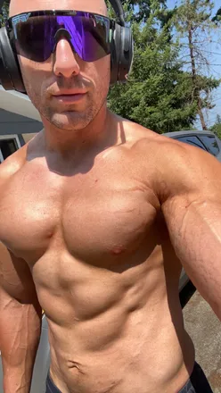OnlyFans cuenta brucethejuice93 header 2