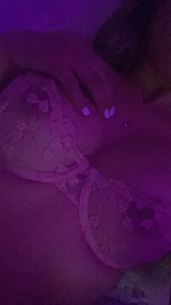 OnlyFans cuenta bby_gabita header 2