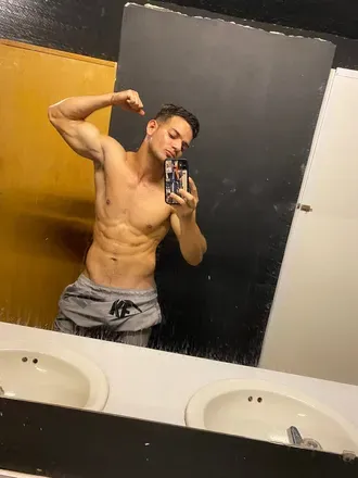 OnlyFans cuenta luis22_vergara header 2