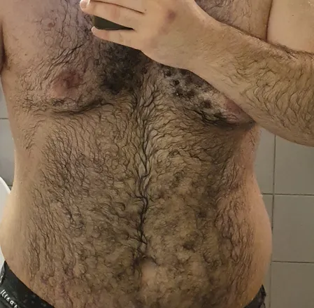 OnlyFans cuenta hairy_nipples header 2