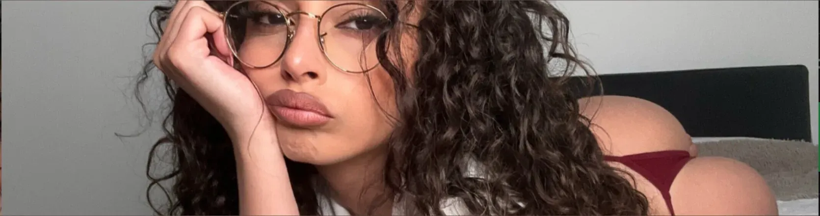 OnlyFans cuenta naomivignoni header 2